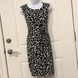 Saint Tropez West faux wrap dress. Sz 8